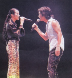 2000-7 新聞回顧 News Archive 2000 7 18