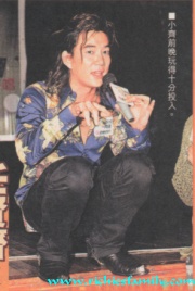 2001-10 新聞回顧 News Archive 2001 10 68