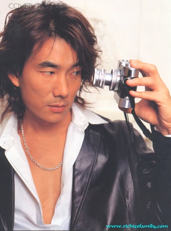 2001-11 新聞回顧 News Archive 2001 11 27