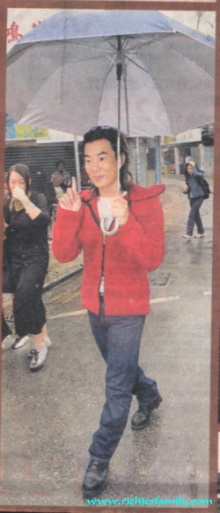 2001-11 新聞回顧 News Archive 2001 11 39
