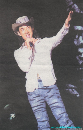2001-11 新聞回顧 News Archive 2001 11 68