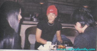 2001-11 新聞回顧 News Archive 2001 11 70