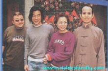 2001-11 新聞回顧 News Archive 2001 11 76