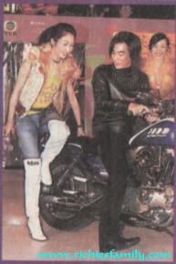 2001-12 新聞回顧 News Archive 2001 12 024