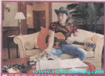 2001-12 新聞回顧 News Archive 2001 12 051