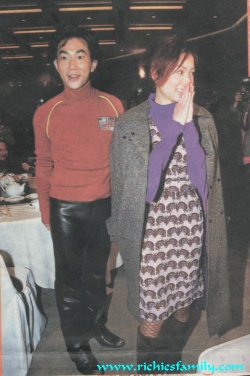 2002-01 新聞回顧 News Archive 2002 01 02