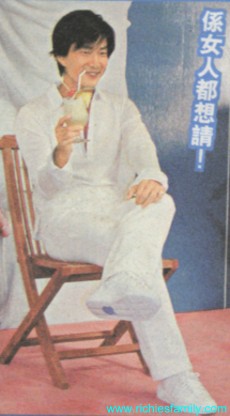 2002-04 新聞回顧 News Archive 2002 04 017