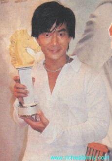 2002-04 新聞回顧 News Archive 2002 04 019