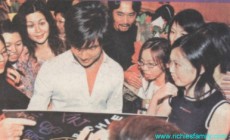 2002-04 新聞回顧 News Archive 2002 04 026