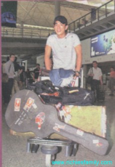 2002-06 新聞回顧 News Archive 2002 06 006