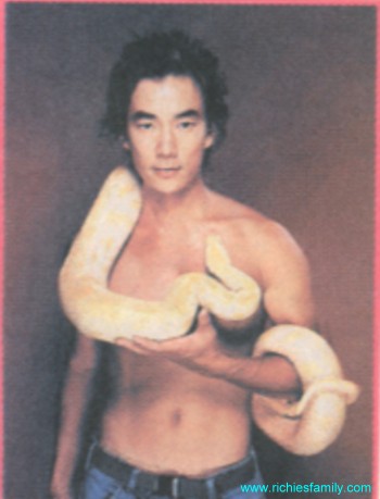 2002-08 新聞回顧 News Archive 2002 08 018