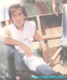 2002 08 074