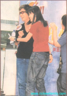 2002-09 新聞回顧 News Archive 2002 09 027
