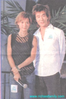 2002-09 新聞回顧 News Archive 2002 09 084