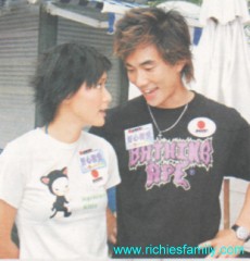 2002-09 新聞回顧 News Archive 2002 09 104