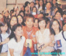 2002-09 新聞回顧 News Archive 2002 09 121
