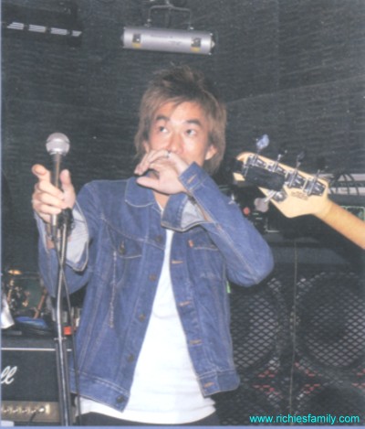 2002 10 057