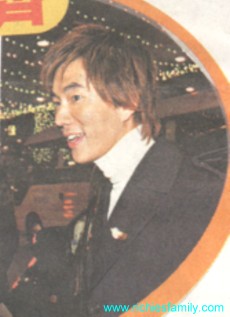 2002 12 051