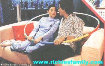 2003-04 新聞回顧 News Archive 2003 04 009
