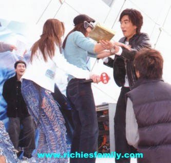 2003-12 新聞回顧 News Archive 2003 12 041