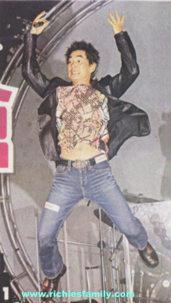 2004-03 新聞回顧 News Archive 2004 03 053