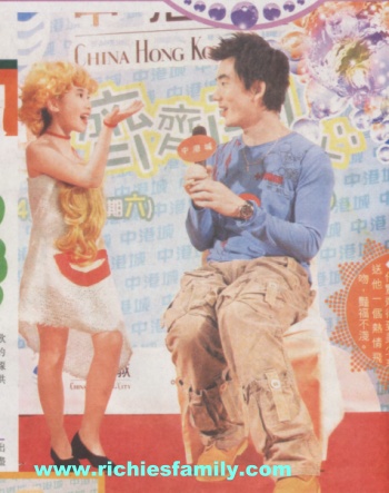 2004-04 新聞回顧 News Archive 2004 04 043