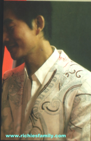 2004-04 新聞回顧 News Archive 2004 04 111