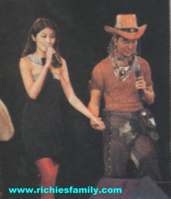 2004-05 新聞回顧 News Archive 2004 05 032