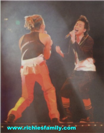 2004-05 新聞回顧 News Archive 2004 05 144