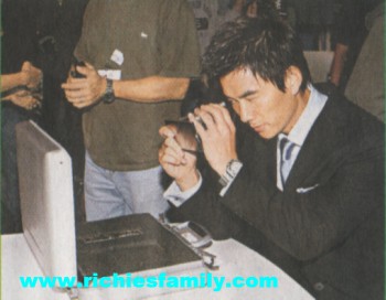 2004-12 新聞回顧 News Archive 2004 12 029