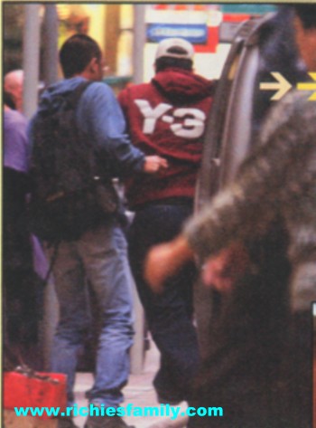 2005 03 082